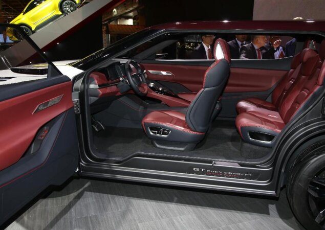 Mitsubishi GT PHEV Concept