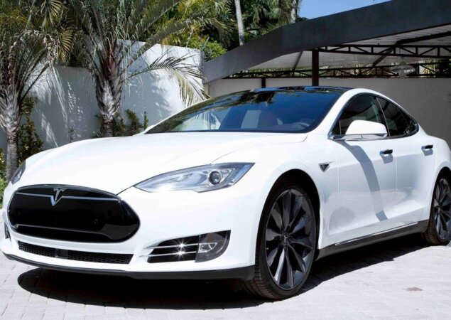 Tesla Model S 70