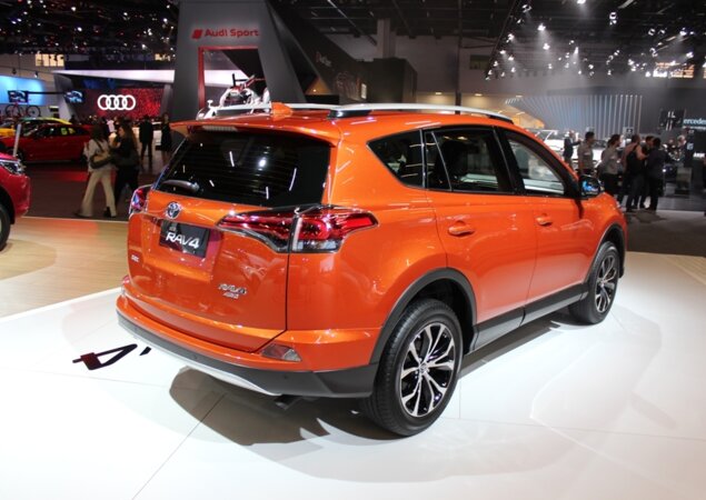 RAV4 reestilizado