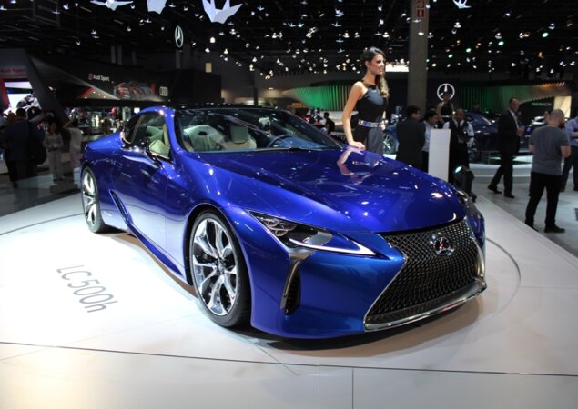 Lexus LC 500h - 354 cv