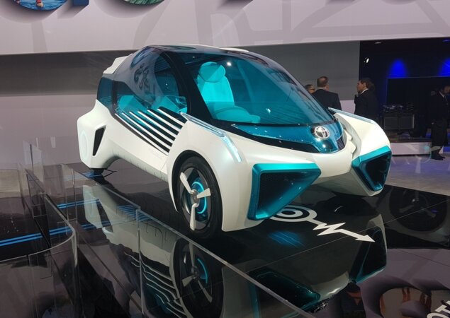 Toyota FCV Plus: modelo para quatro pessoas movido a célula de combustível