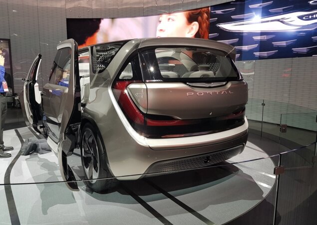 Chrysler Portal: conceito futurista que estreou há poucos dias na CES tem sistema que identifica o rosto do motorista