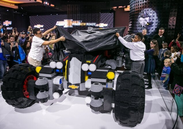 Seu peso é de 769 kg
