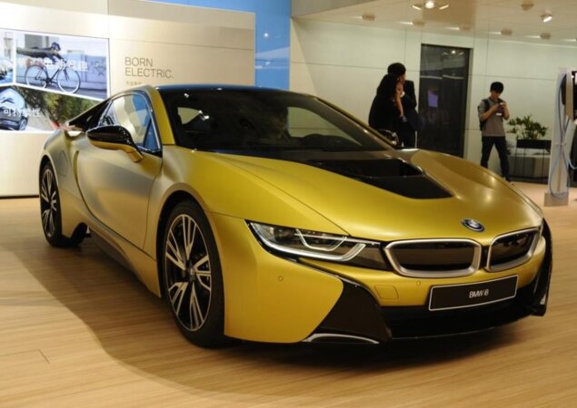 BMW i8