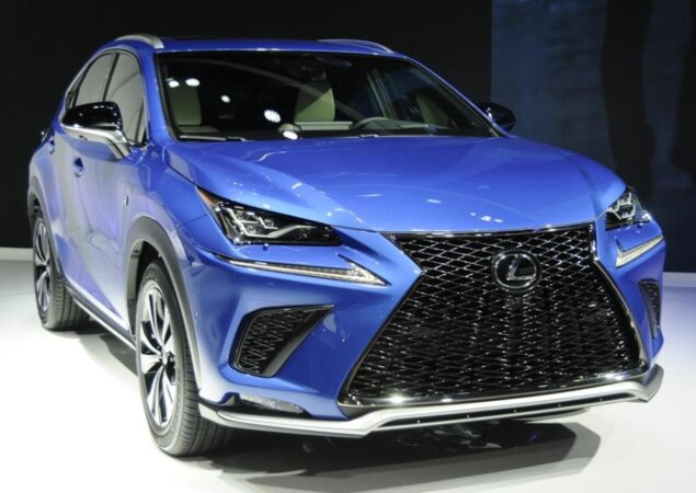Lexus NX reestilizado