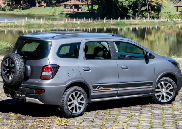 Minivan passa a ser vendida com uma nova opção de cor cinza para a carroceria