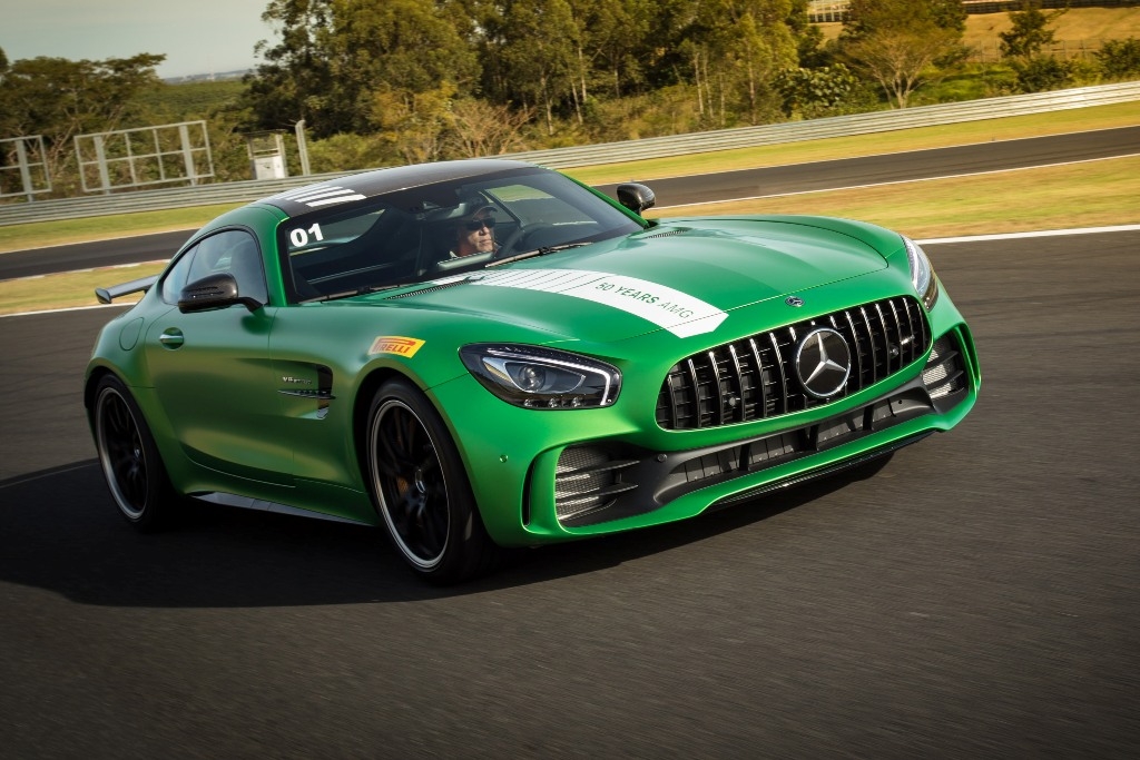 O Mercedes-AMG GT R é o mais potente da linha GT