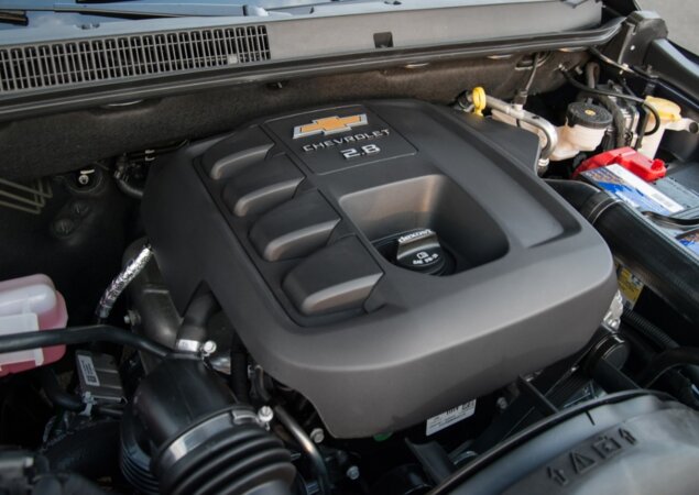 Motor é 2.8 turbodiesel de 200 cv de potência