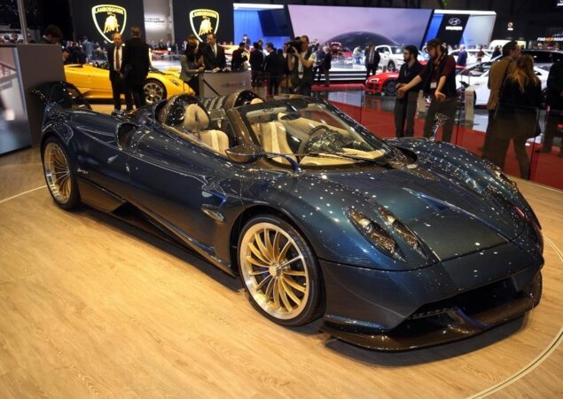 Pagani Huayra Roadster