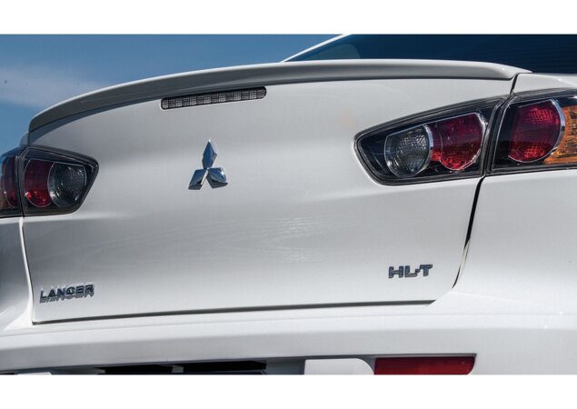Versão topo de linha HL-T tem aerofólio traseiro