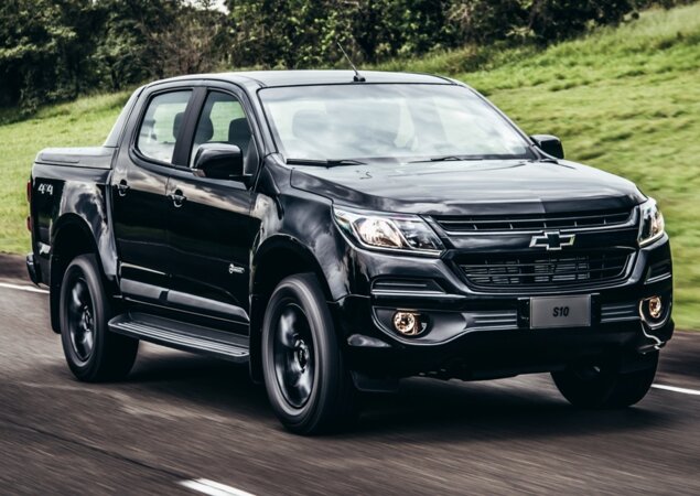 Chevrolet S10 estreia no Brasil a série especial Midnight