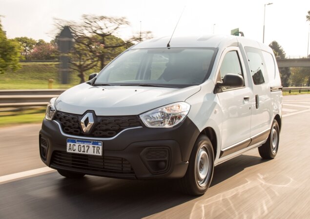Kangoo Express tem para-choques pretos