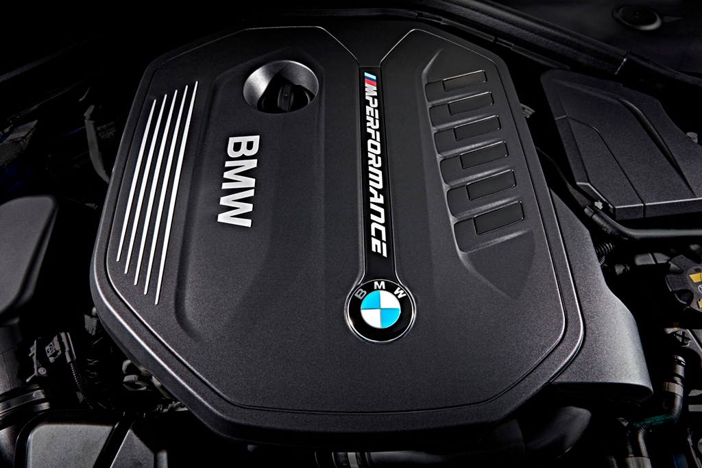 Motor 3.0 turbo de seis cilindros gera 340 cv