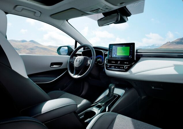 Interior é elegante e moderno