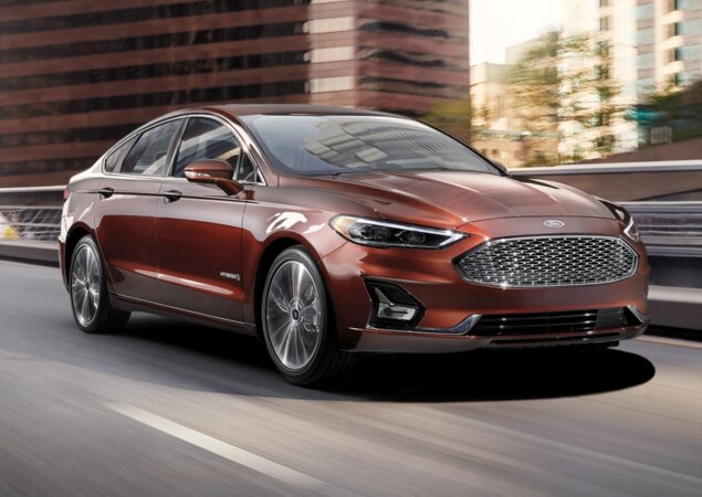 Ford Fusion reestilizado estreia no México