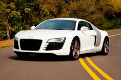 Audi traz 15 unidades do R8 com câmbio manual ao Brasil
