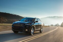 Cherokee e Durango renovados chegam em 2014