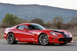 Dodge volta a produzir o Viper