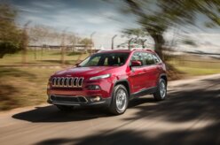 Jeep Cherokee 2015 mais barato custa R$ 159.900