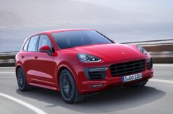 Porsche Cayenne GTS chega por R$ 579 mil
