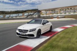 Mercedes C63 Coupé AMG é mostrado por completo