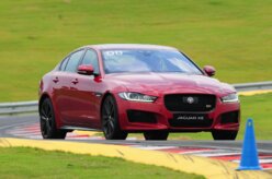 iCarros experimenta novo sedã de entrada da Jaguar