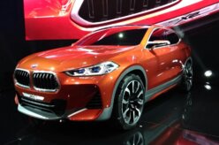 BMW aposta no hot hatch M 140i e no conceito X2 no Salão