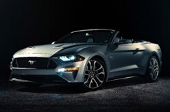 Depois do cupê, Ford revela novo Mustang conversível