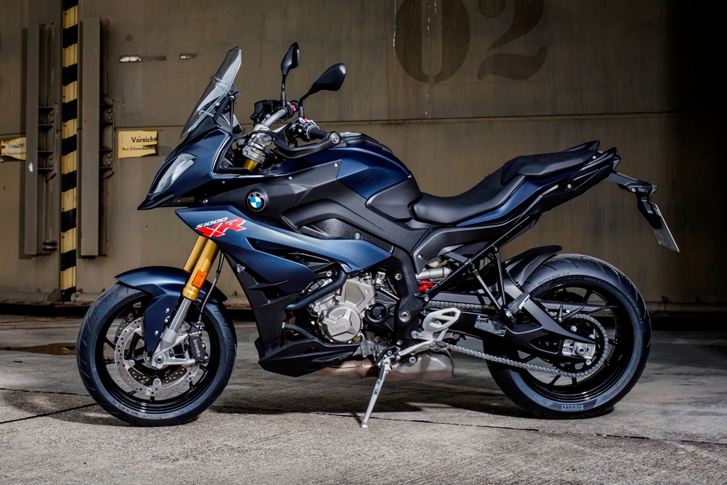BMW apresenta a S 1000 XR 2017 sem mexer no preço