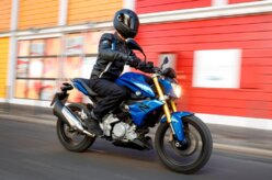 BMW G 310 R chega às lojas dia 12 de agosto