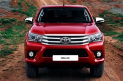 Toyota Hilux deve ganhar uma reestilização no próximo mês