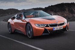 Híbrido BMW i8 ganha uma nova versão conversível