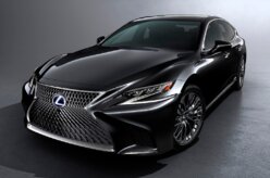 Lexus LS 500h é oferecido no Brasil. Preço: R$ 760 mil