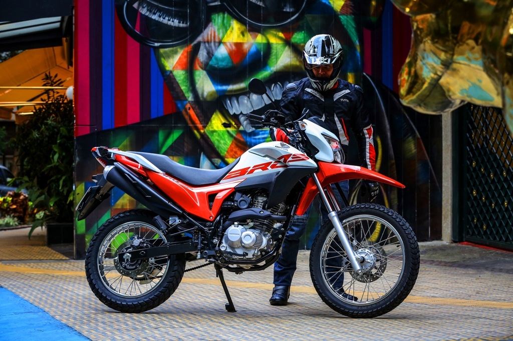 Honda Bros 160 ESDD chega à linha 2019