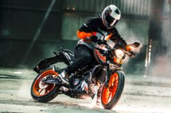 KTM Duke 200 ganha freios ABS de série na linha 2019