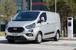 Ford Transit Custom híbrida com 1.0 EcoBoost faz 30 km/l