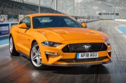 Velho, eu? Os 10 carros com nomes mais antigos ainda à venda
