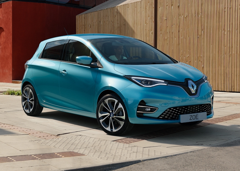 Mal chegou e Renault Zoe ganha mais autonomia e novo visual